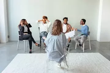 Comprendiendo el Fenómeno de la Ignorancia Pluralista