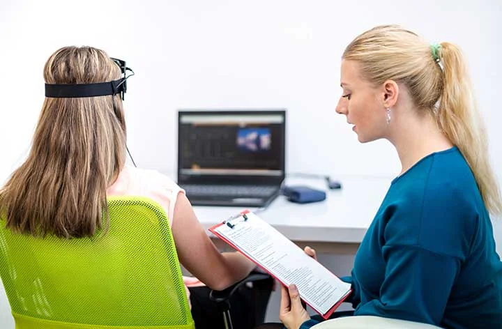 Alivio de migrañas con neurofeedback: una nueva opción terapéutica