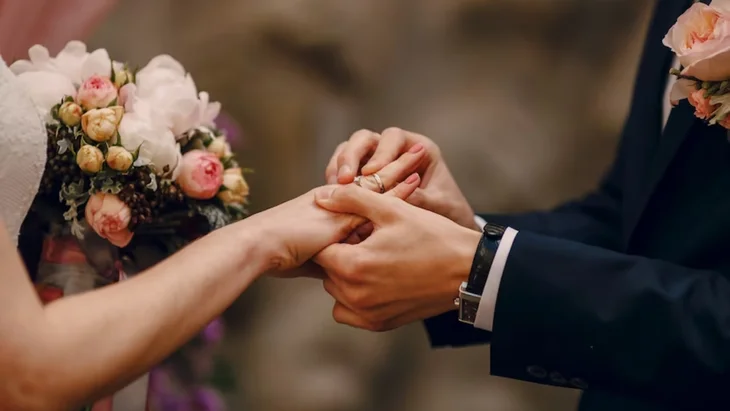 Edad ideal para casarse y reducir riesgo de divorcio