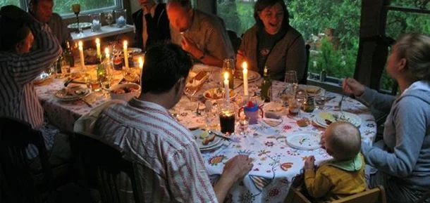Cenas Navideñas: Afrontando el Síndrome de la Silla Vacía