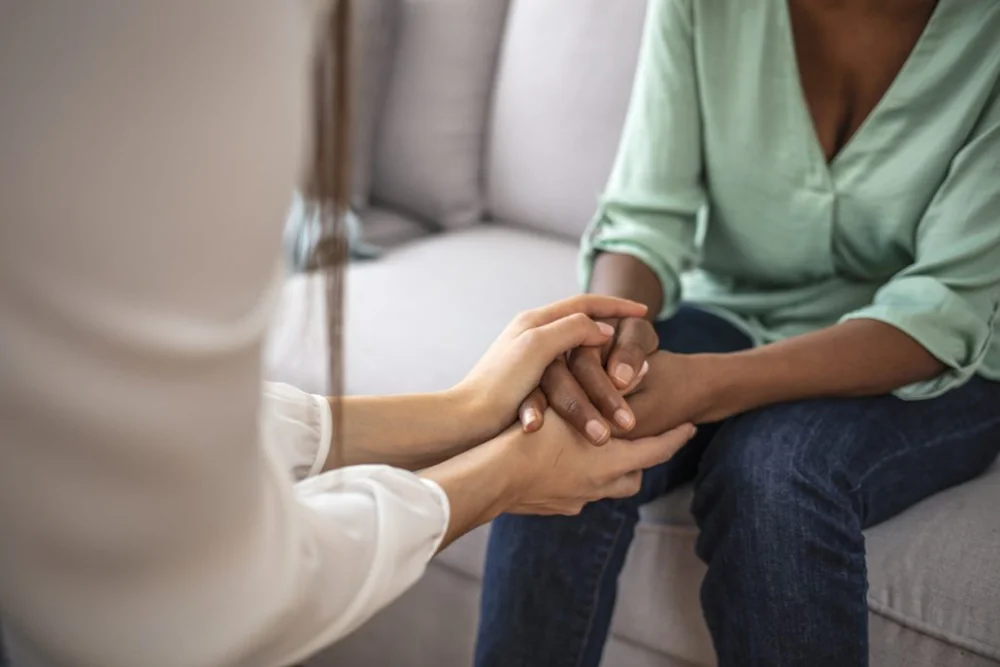 Apoyo psicológico para mujeres enfrentando desafíos de fertilidad