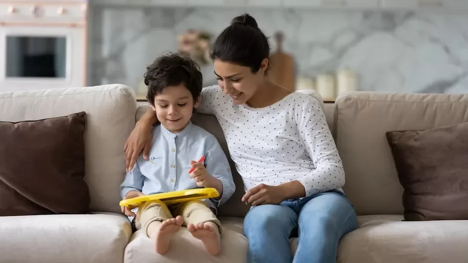 Guiando hacia una crianza de hijos independientes y autónomos
