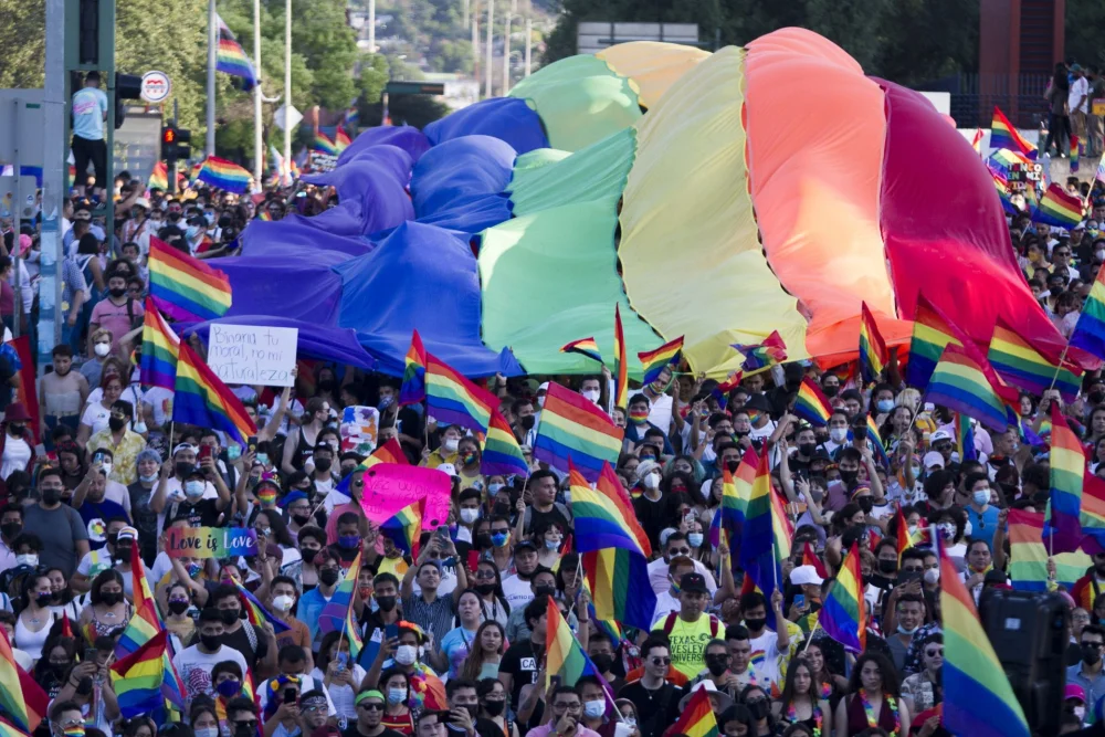 ¿Hay discriminación en la comunidad LGBTIQ?