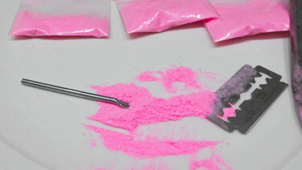 Efectos de la cocaína rosa: lo que debes saber