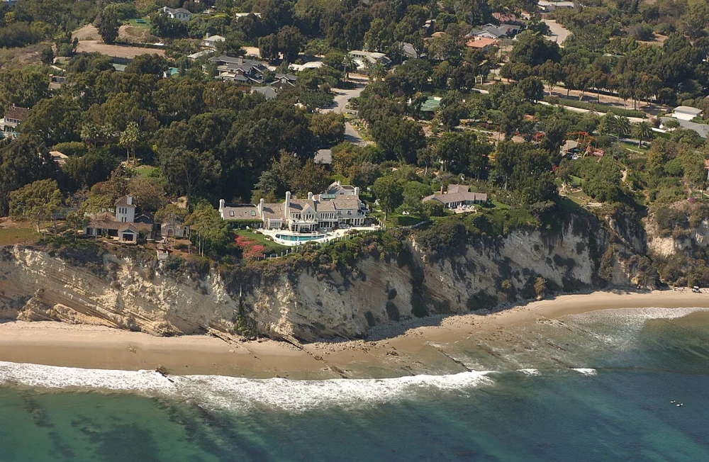 Revela la paradoja Streisand: censura que amplifica
