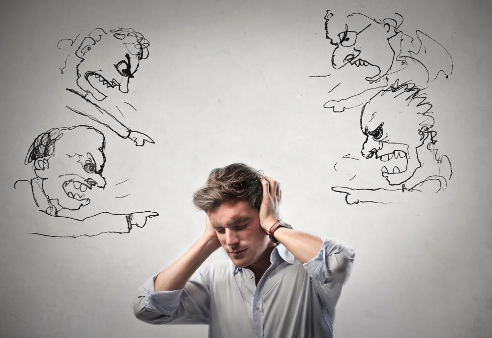 Crítica: El Arte de Evaluar a los Demás