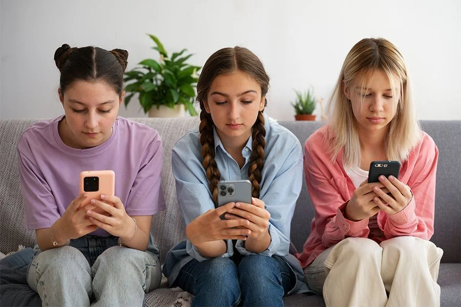 Impacto de la adicción a las redes sociales en jóvenes