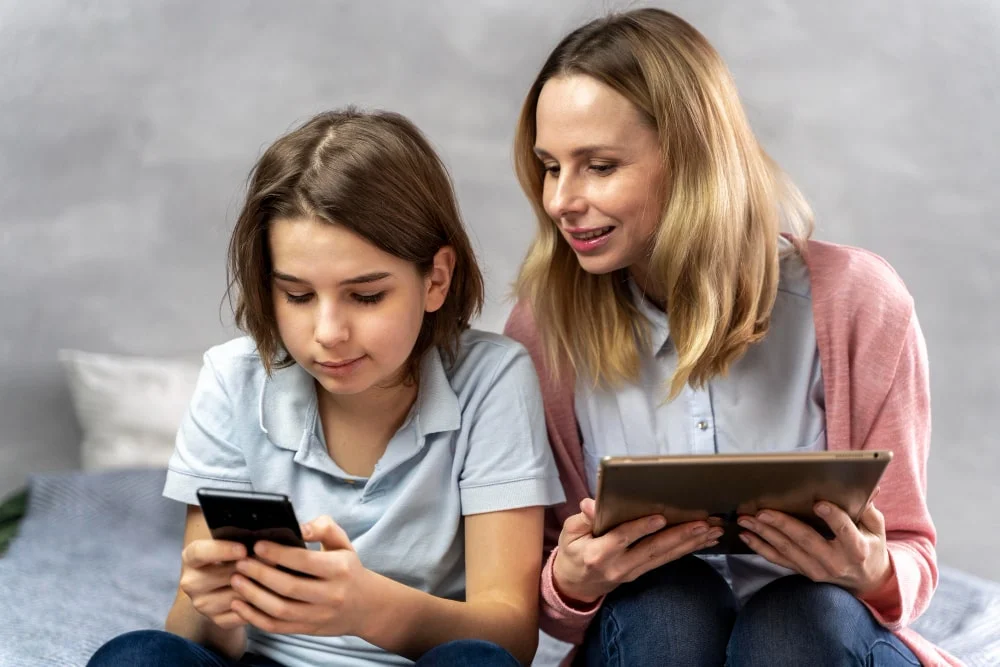 Retos Actuales para Madres y Padres de Adolescentes