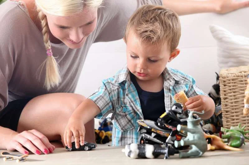La importancia de la intervención adulta en el juego infantil