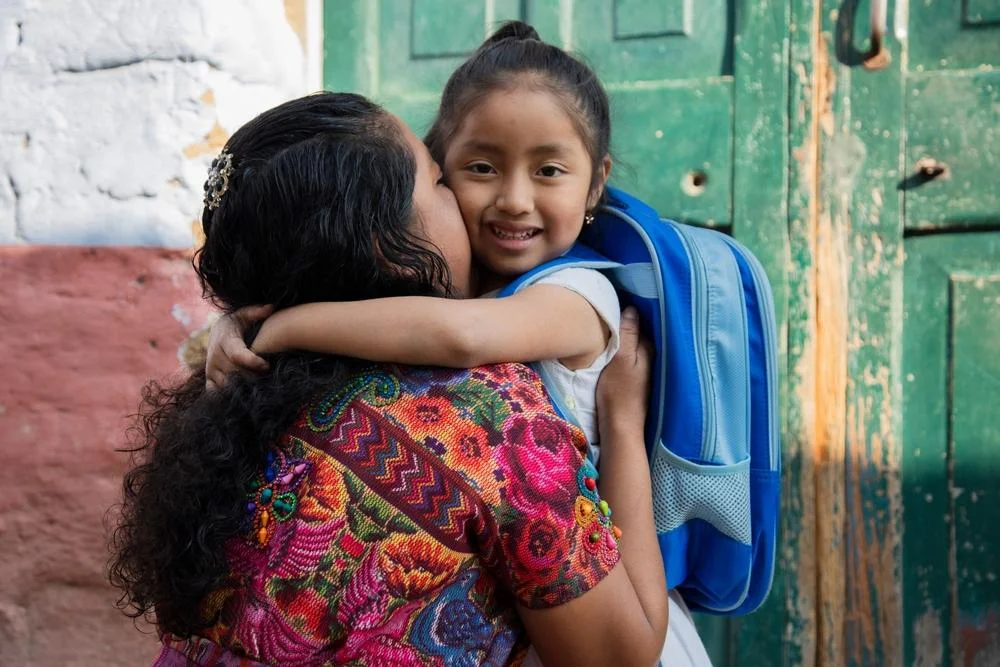 Importancia del afecto y contacto físico en el desarrollo infantil
