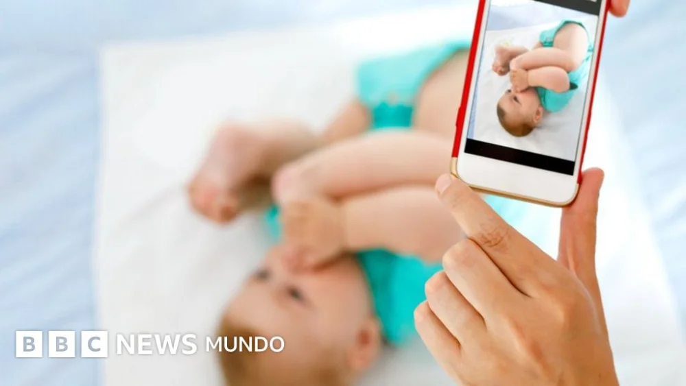 Riesgos de Compartir la Vida de tus Hijos en Redes Sociales