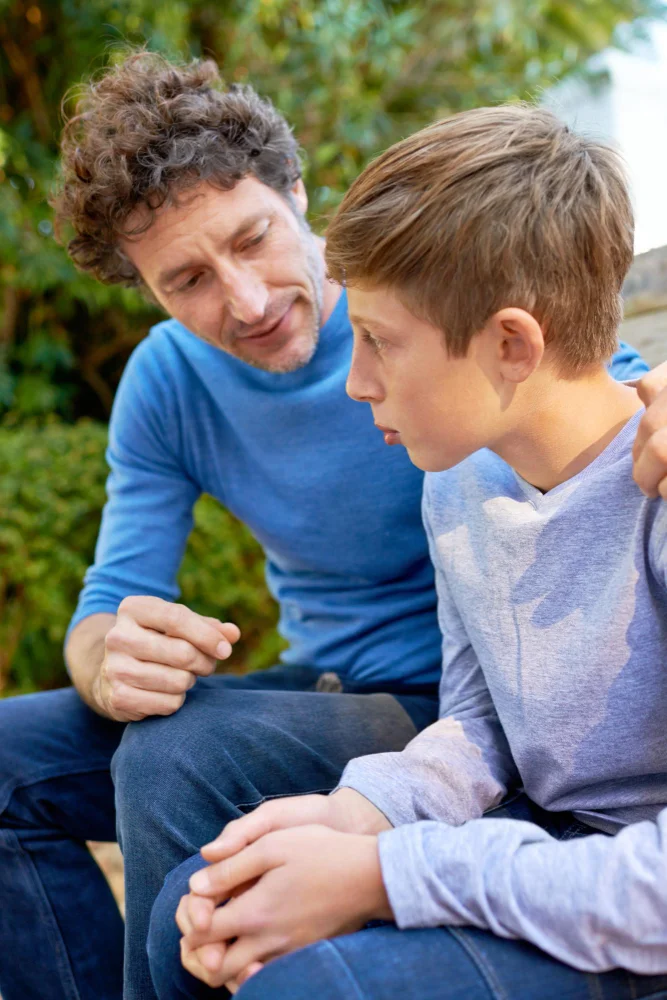 Cómo tratar con hijos difíciles y conflictivos