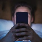 Dependencia al móvil: señales de alerta y soluciones efectivas
