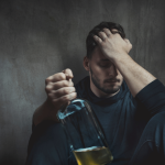 La conexión entre alcoholismo y depresión