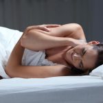 Comprende los espasmos mioclónicos al dormir