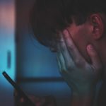 De la Hiperconexión al Aislamiento Social: ¿Qué Sucede?