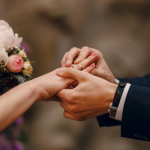 Edad ideal para casarse y reducir riesgo de divorcio