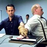 El Impacto de la Desobediencia en el Experimento de Milgram