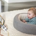 El primer contacto táctil: cómo las caricias moldean cerebros infantiles