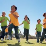 Impacto de la práctica deportiva en problemas psicológicos infantiles