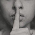 Impactos psicológicos adversos de las mentiras