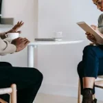 Alivia la carga mental mediante la autocompasión