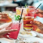 Beber alcohol: beneficios para el aprendizaje de idiomas