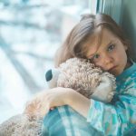 Entendiendo el Fenómeno del Autismo Regresivo