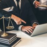 Guía Esencial de Normativas Empresariales