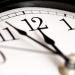 ¿Por qué el tiempo parece acelerarse con la edad?