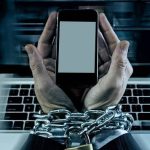 Razones detrás de la frecuente revisión de redes sociales