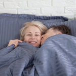 Ventajas de los cariños en la cama